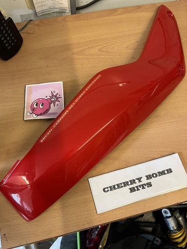 Ducati 900 750 600ss - , right
