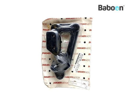 Footrest hanger bracket set - /,